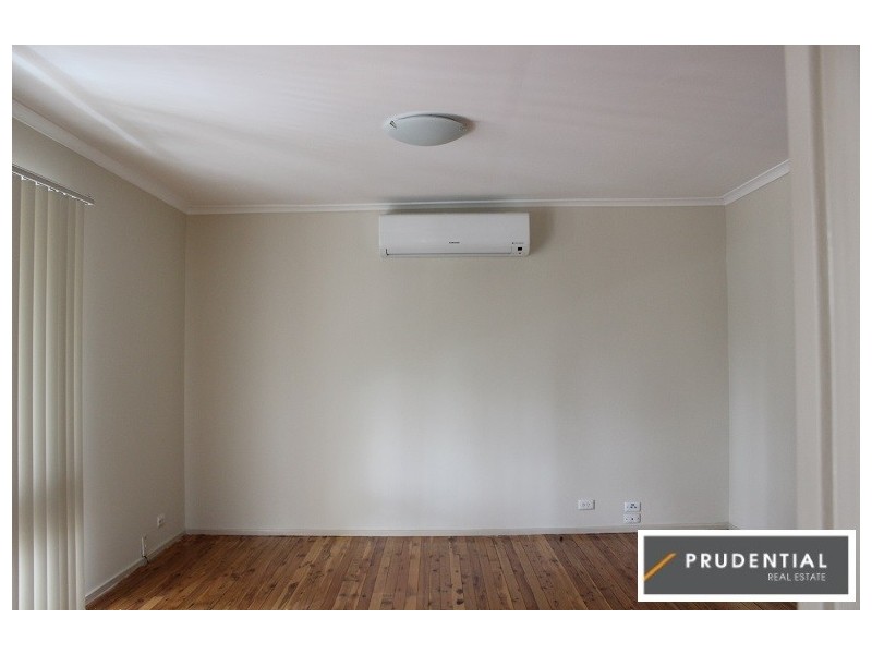 1 Deveron Place, St Andrews NSW 2566