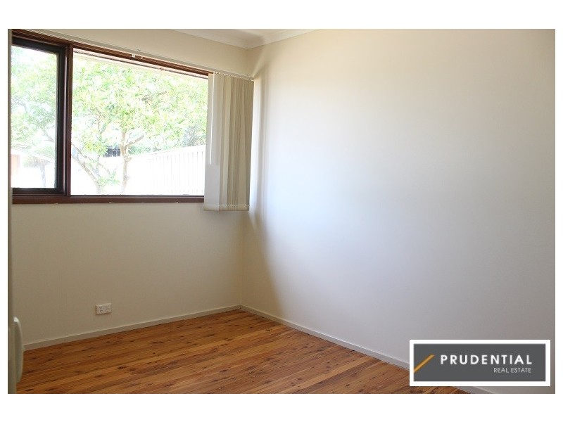 1 Deveron Place, St Andrews NSW 2566