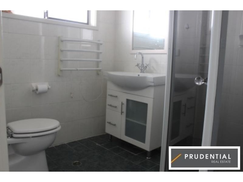 6 Fenton Crescent, Minto NSW 2566