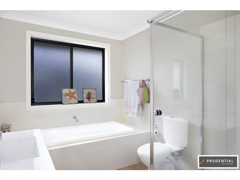 9 Mariner Street, Glenfield NSW 2167