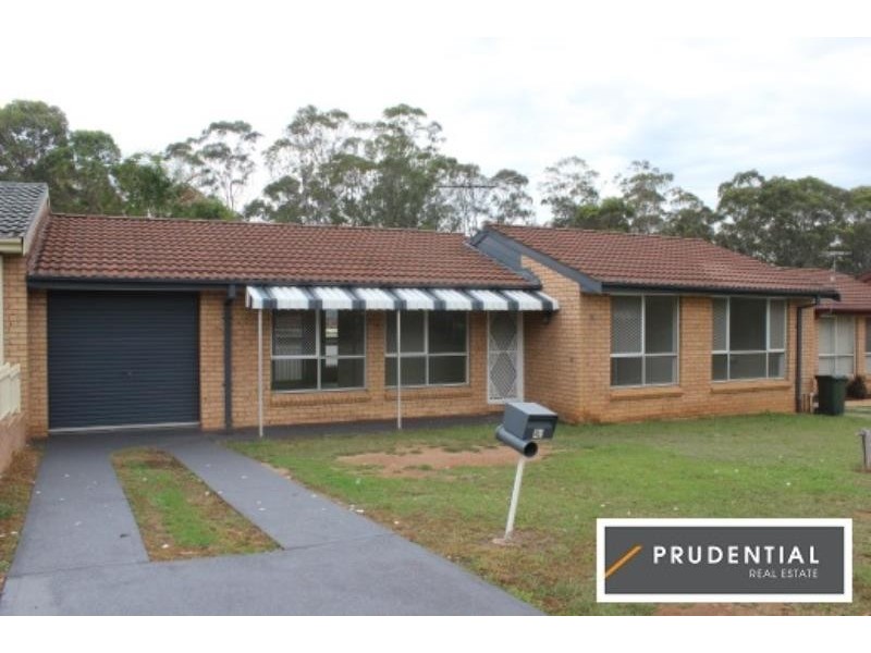 49 Woodland Road, St Helens Park NSW 2560