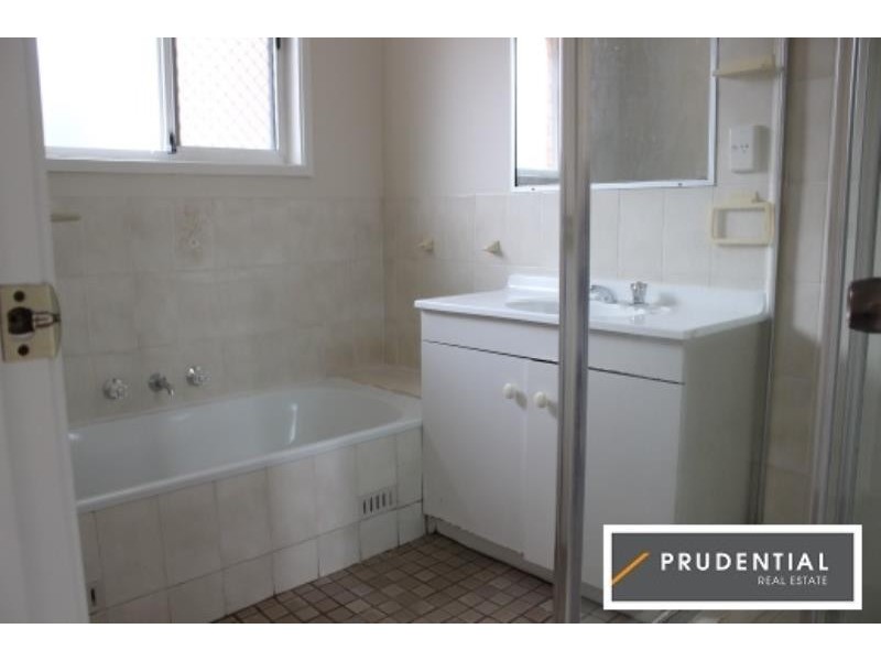 49 Woodland Road, St Helens Park NSW 2560