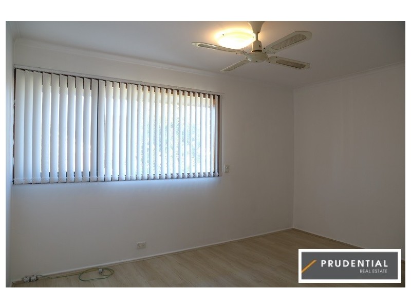 8 Weemala Crescent, Bradbury NSW 2560