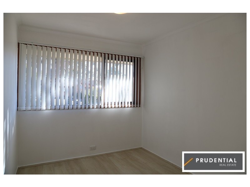 8 Weemala Crescent, Bradbury NSW 2560