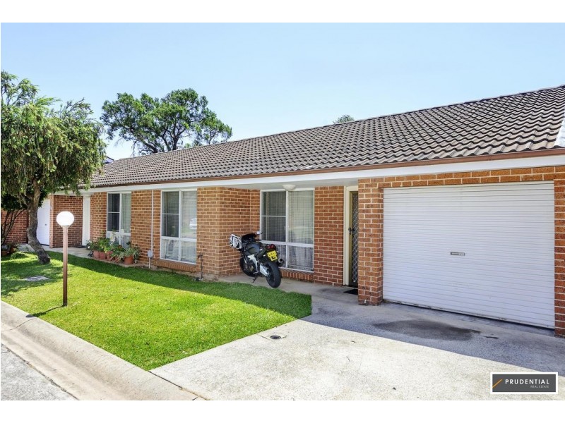 15/6-8 Second Avenue, Macquarie Fields NSW 2564