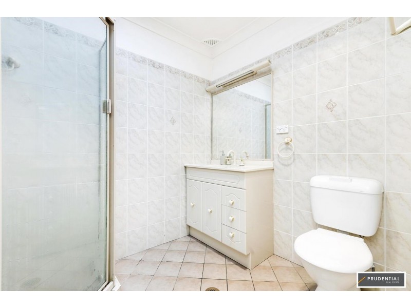 15/6-8 Second Avenue, Macquarie Fields NSW 2564