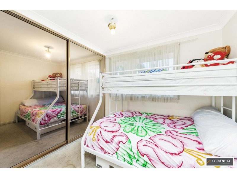 15/6-8 Second Avenue, Macquarie Fields NSW 2564