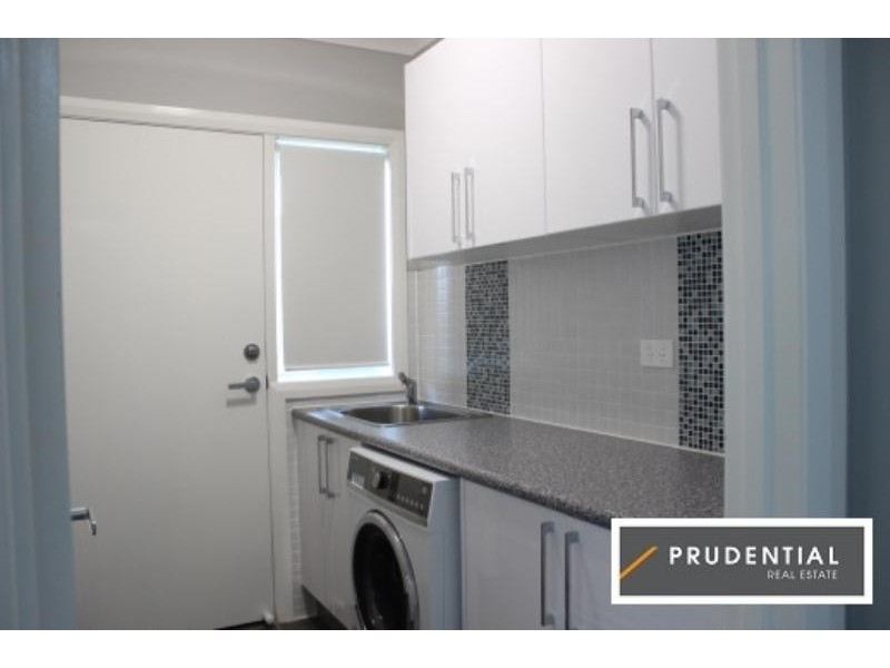 70 Atlantic Boulevard, Glenfield NSW 2167