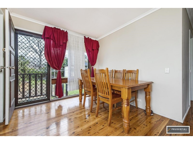 1 Deveron Place, St Andrews NSW 2566