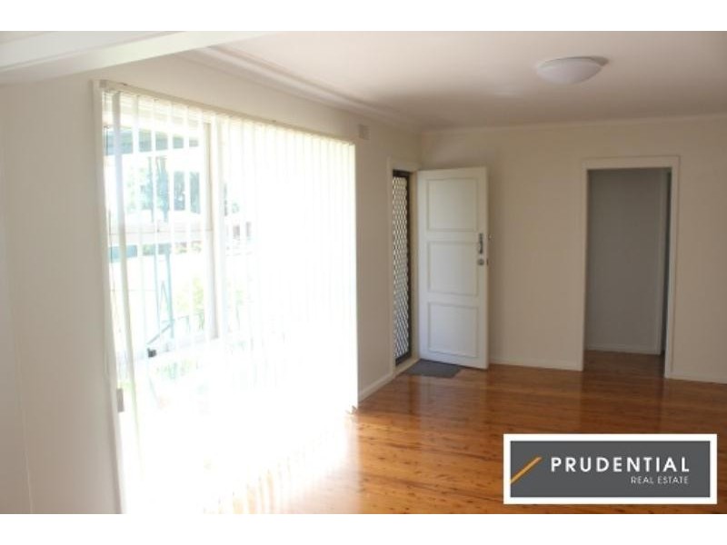 73 Kingsclare Street, Leumeah NSW 2560