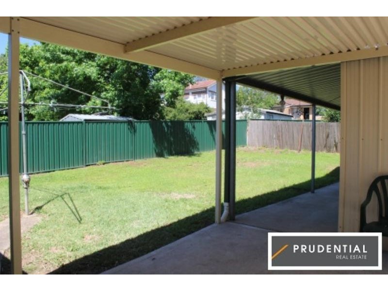 73 Kingsclare Street, Leumeah NSW 2560