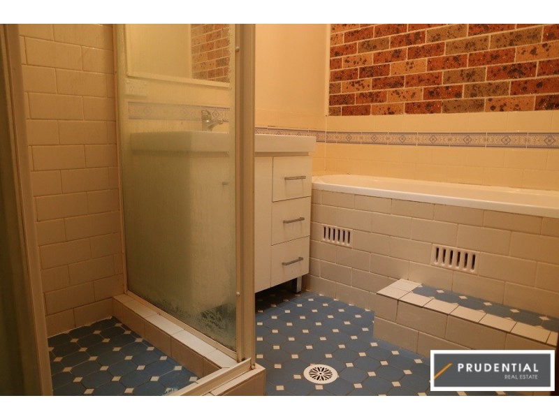 16B Ironside Drive, St Helens Park NSW 2560