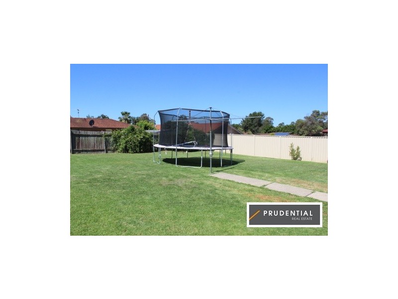 69 Anthony Drive, Rosemeadow NSW 2560