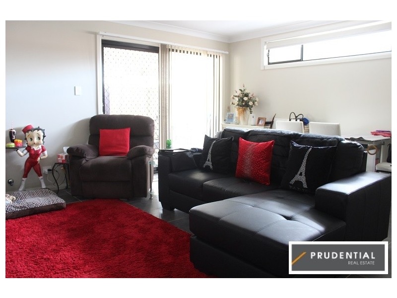 19a Ophelia Street, Rosemeadow NSW 2560