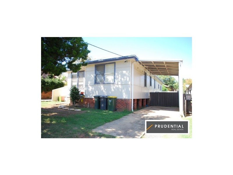69 Chamberlain Street, Campbelltown NSW 2560