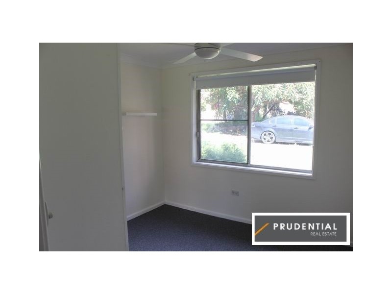 4 Dandar Place, Bradbury NSW 2560
