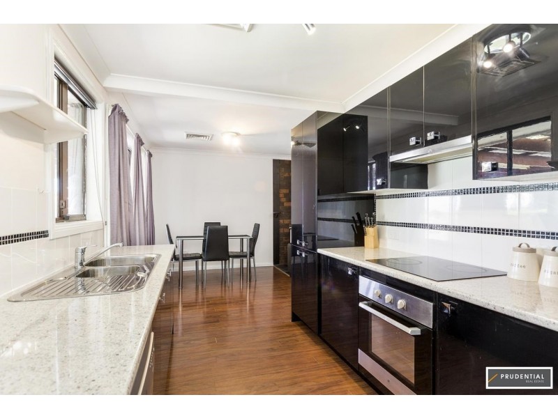 11 Eschol Park Drive, Eschol Park NSW 2558