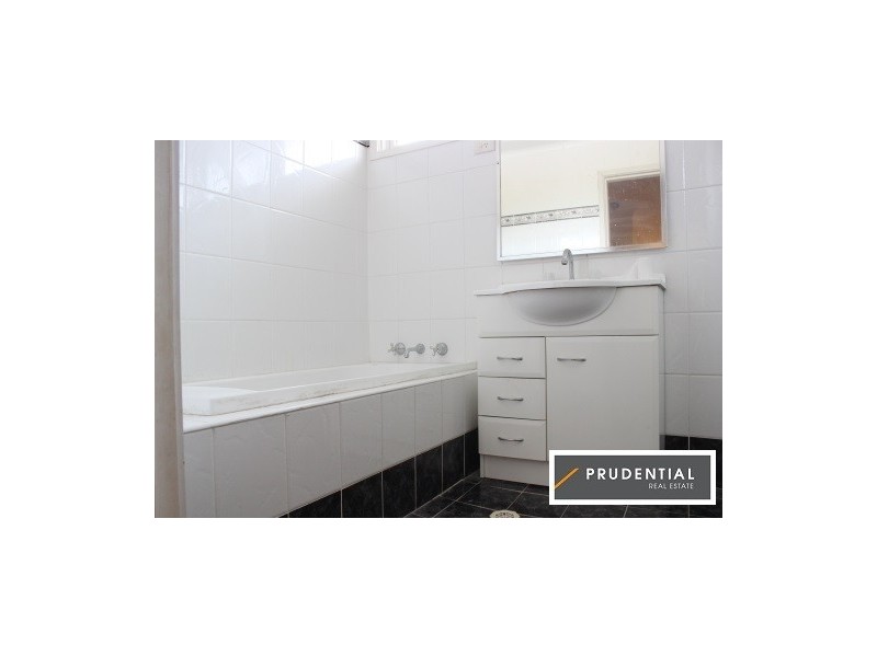 10 Woronora Avenue, Leumeah NSW 2560