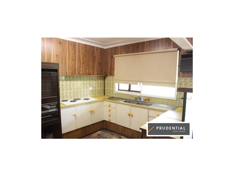 10 Woronora Avenue, Leumeah NSW 2560