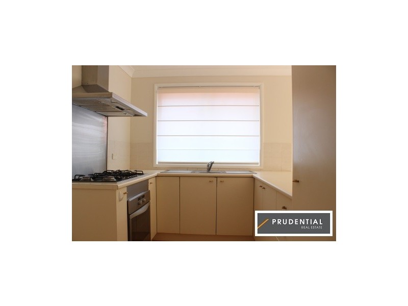 11 Englorie Park Drive, Englorie Park NSW 2560