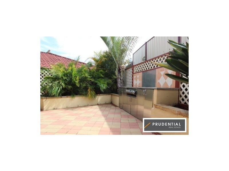 11 Englorie Park Drive, Englorie Park NSW 2560