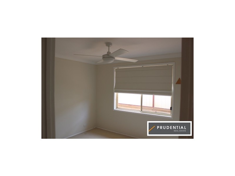 11 Englorie Park Drive, Englorie Park NSW 2560