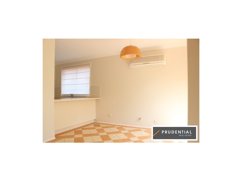 11 Englorie Park Drive, Englorie Park NSW 2560