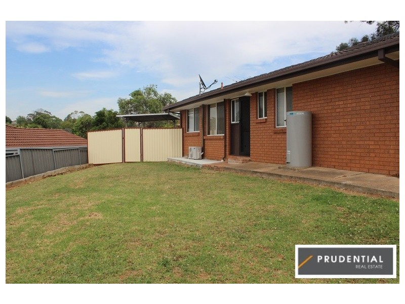 6 Dawkins Place, Ambarvale NSW 2560