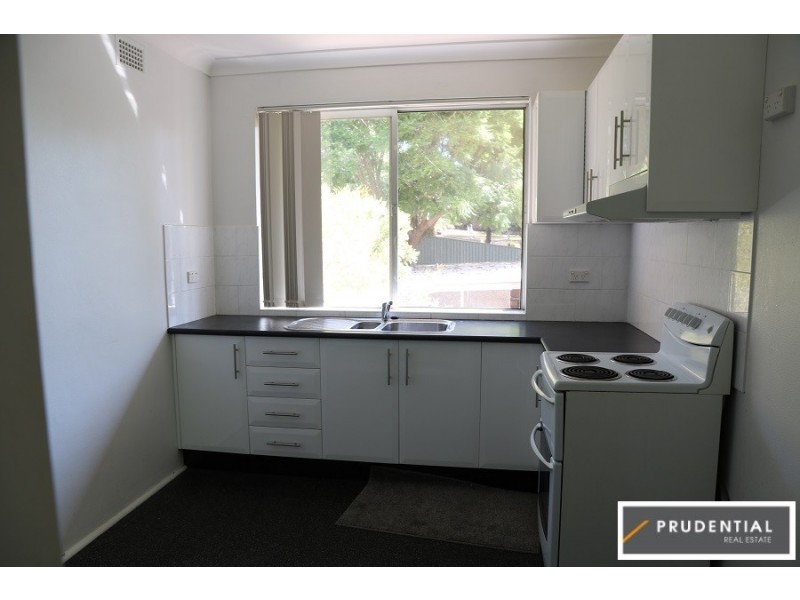 2/47 Sturt Street, Campbelltown NSW 2560