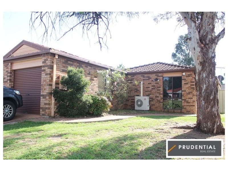 40a Glendower Street, Rosemeadow NSW 2560