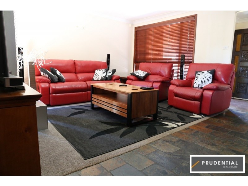 10 Spitfire Drive, Raby NSW 2566