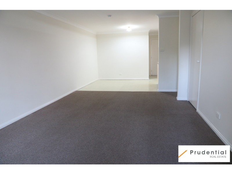 13/5 Wickfield Circuit, Ambarvale NSW 2560