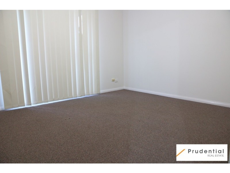 13/5 Wickfield Circuit, Ambarvale NSW 2560