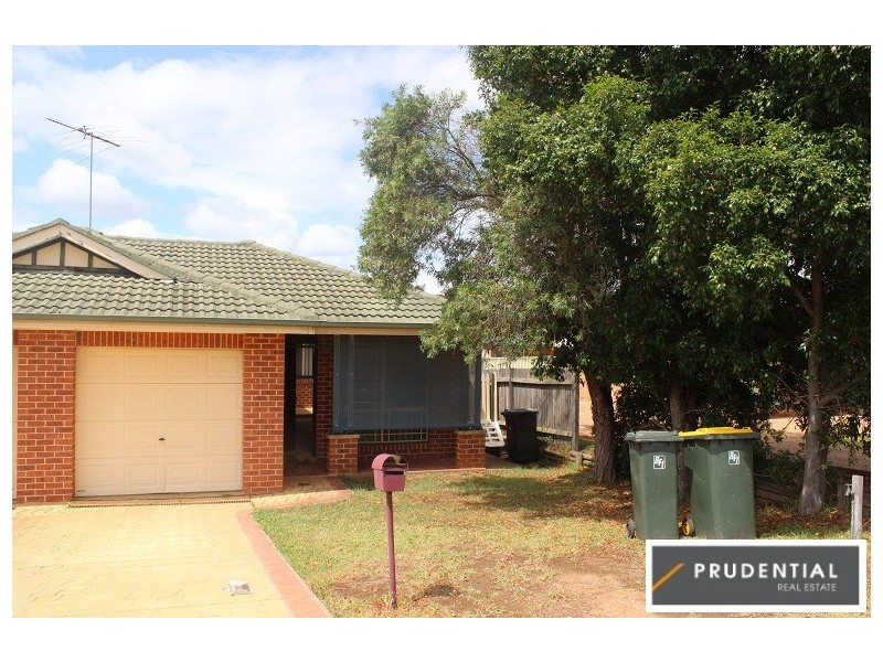 55b Larapinta Crescent, St Helens Park NSW 2560