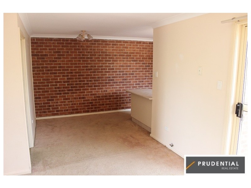 55b Larapinta Crescent, St Helens Park NSW 2560