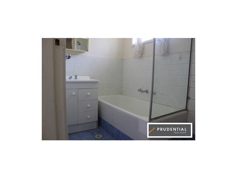 4/105 Broughton Street, Campbelltown NSW 2560