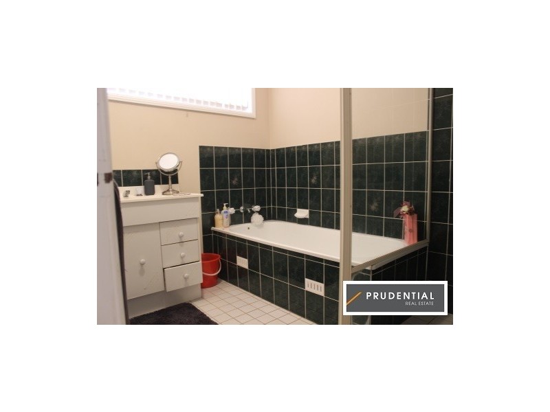 2/2 Horatio Street, Rosemeadow NSW 2560