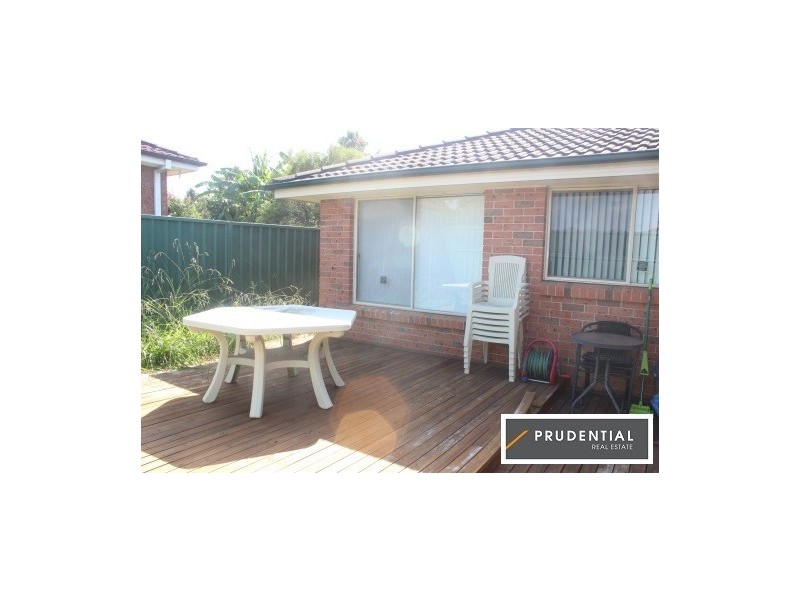 2/2 Horatio Street, Rosemeadow NSW 2560