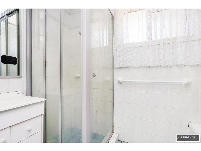 2/48-50 Minto Road, Minto NSW 2566