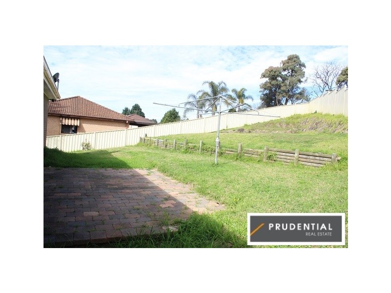 24 Holborn Street, Ambarvale NSW 2560