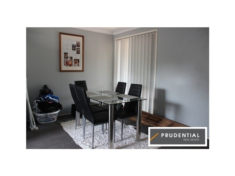88 Potoroo Avenue, St Helens Park NSW 2560