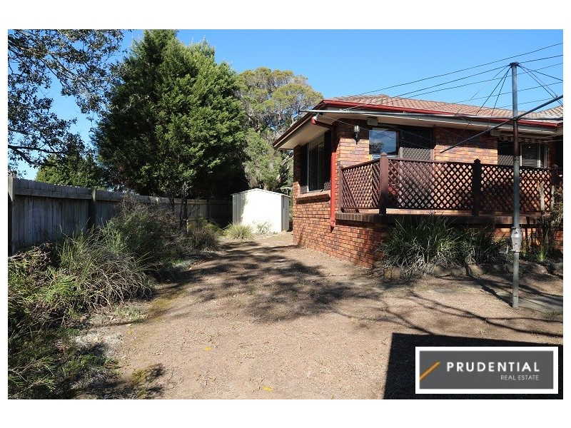 6 Simpson Place, Leumeah NSW 2560