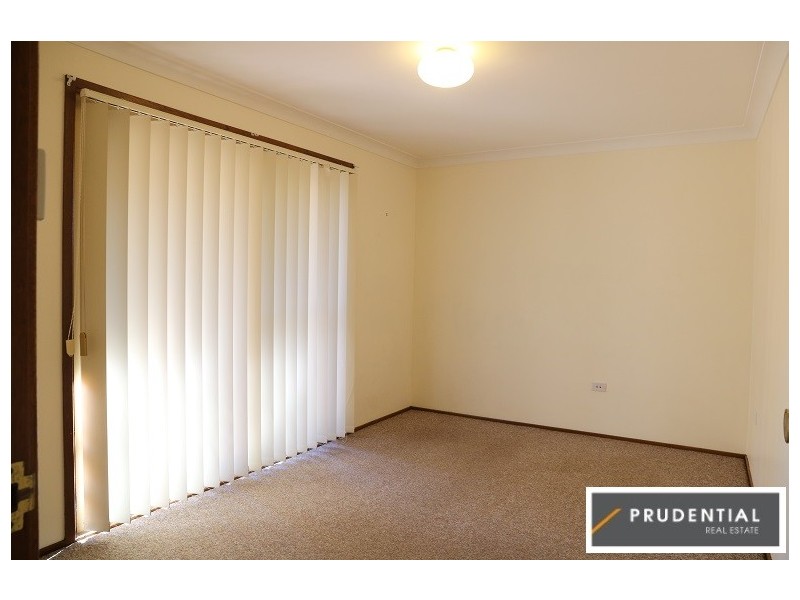 20 Shannon Place, Kearns NSW 2558