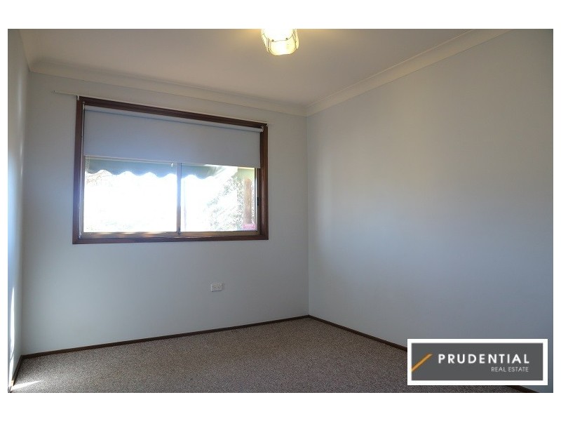 20 Shannon Place, Kearns NSW 2558