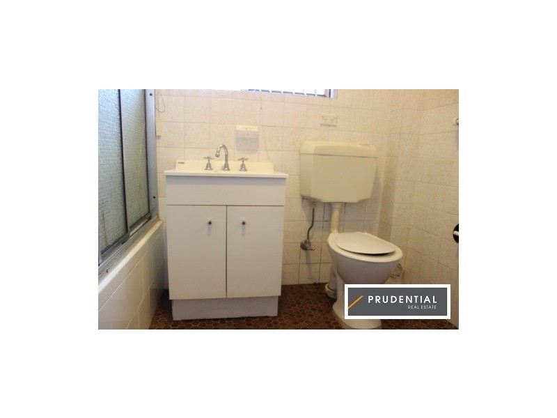 2/17-25 Rudd Road, Leumeah NSW 2560