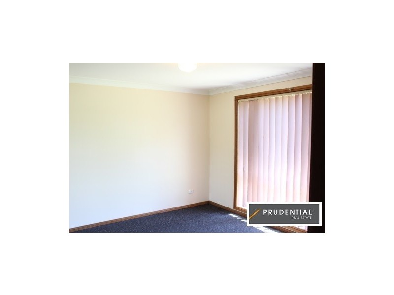 7 Greengate Road, St Helens Park NSW 2560