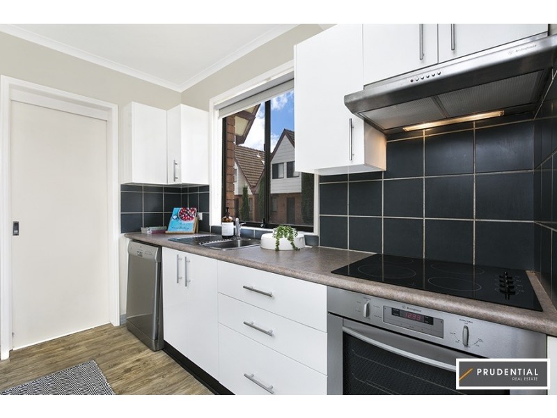 6/43 Rudd Road, Leumeah NSW 2560