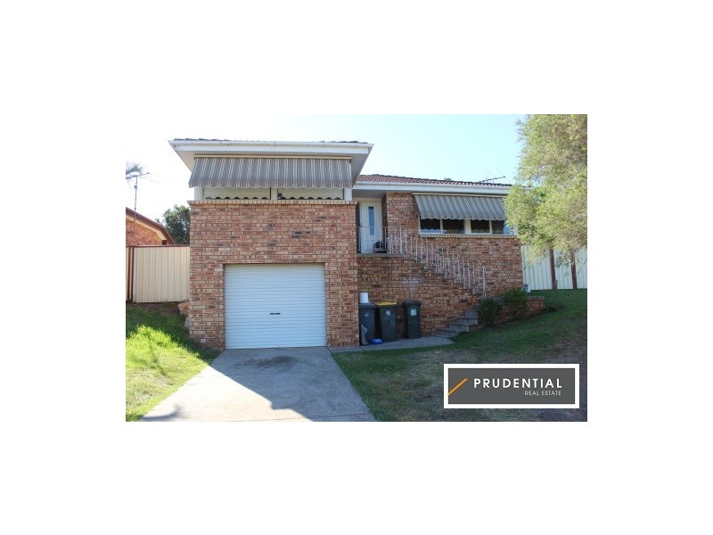 1 Boz Place, Ambarvale NSW 2560