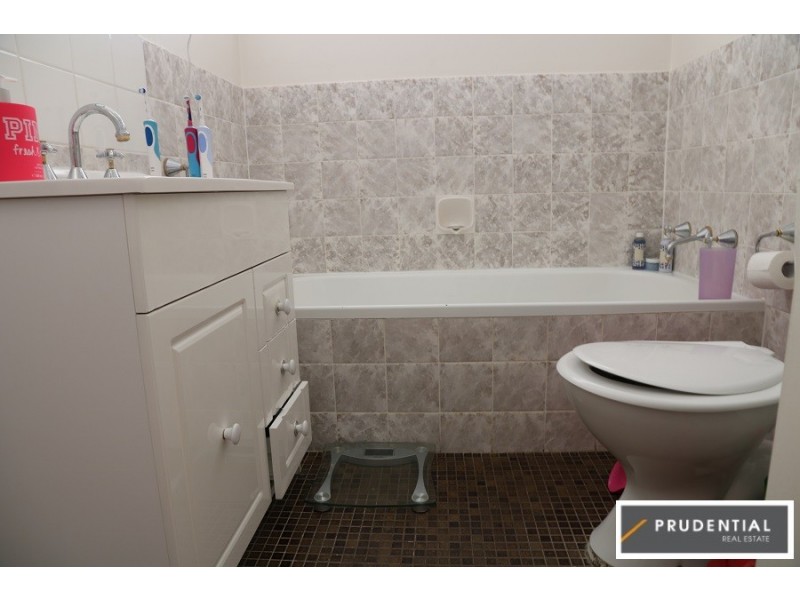 168 Campbellfield Avenue, Bradbury NSW 2560
