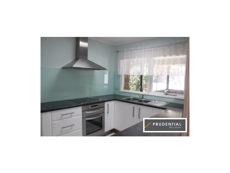 16 Peggotty Avenue, Ambarvale NSW 2560